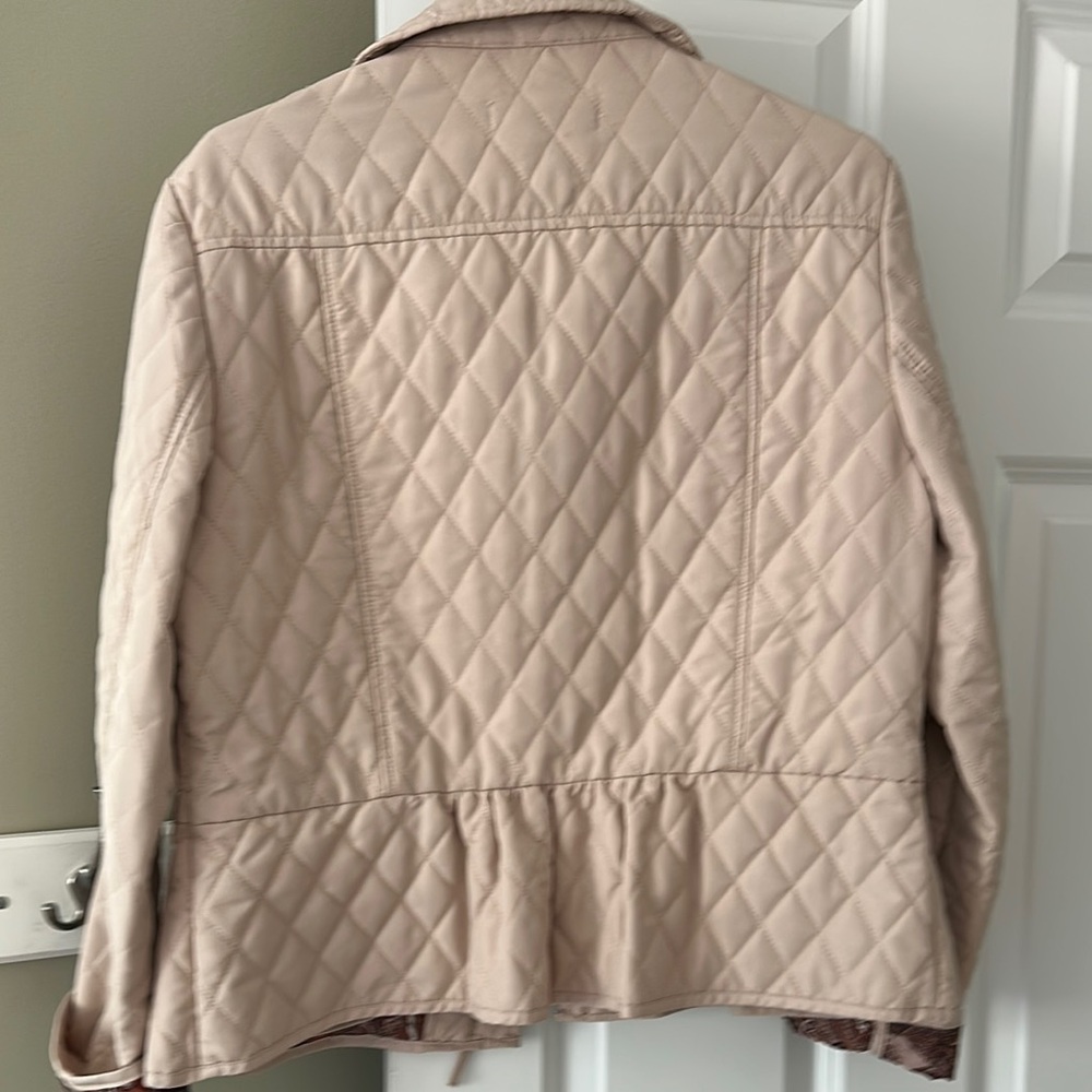 New York & Company Cream Quilted Puffer Jacket - Picture 3 of 7